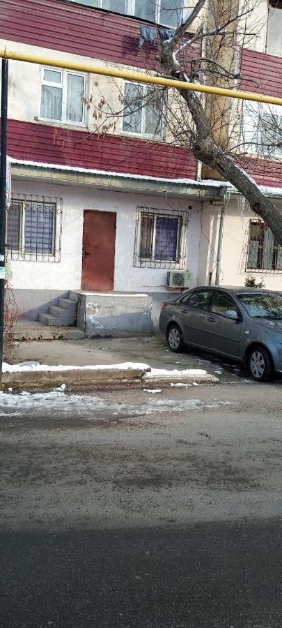 A Cozy Bedsit! Apartment Tashkent Luaran gambar